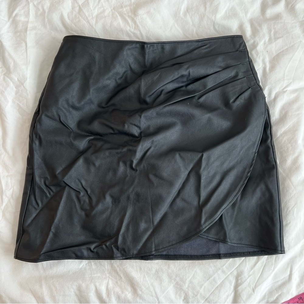 Abercrombie faux leather skirt